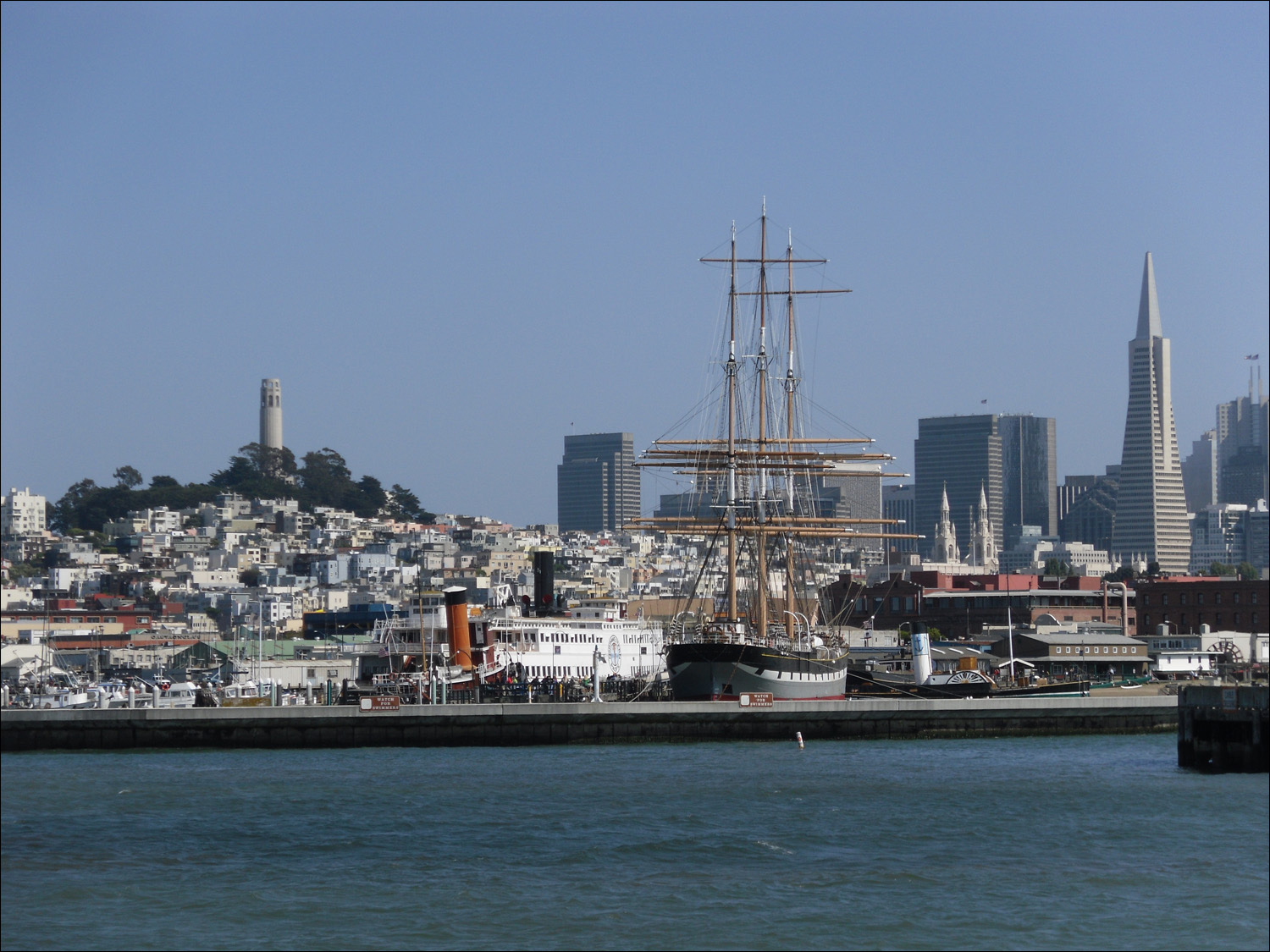 ships with Coit Tower and Transamerica Bldg.